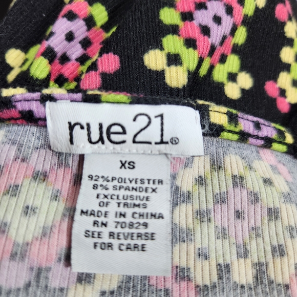 Rue21 Tops XS Black Mini Skirt With Shorts Under And Belt - Picture 10 of 16
